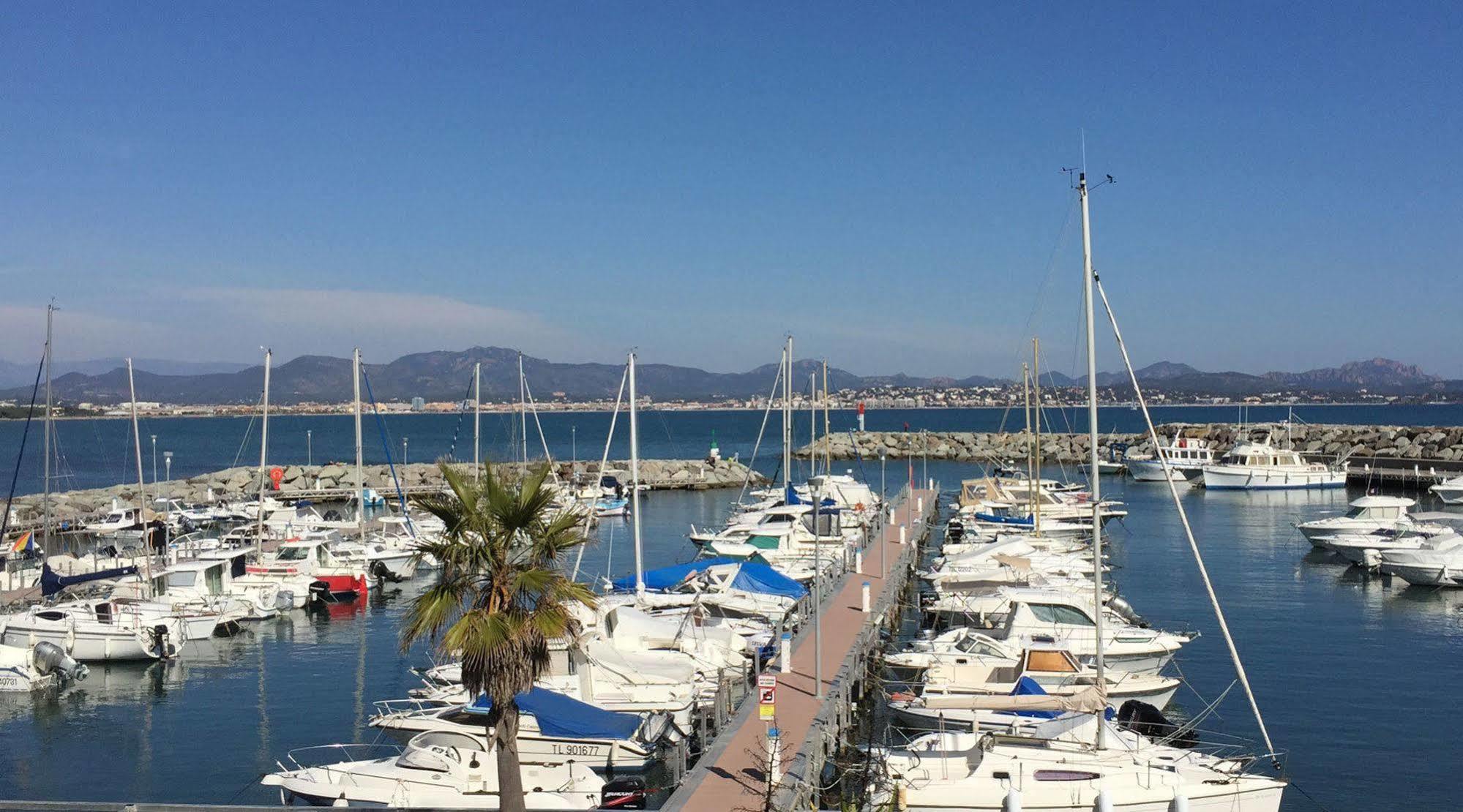 Au Reveil Des Cigales Ξενοδοχείο Saint Aygulf Εξωτερικό φωτογραφία